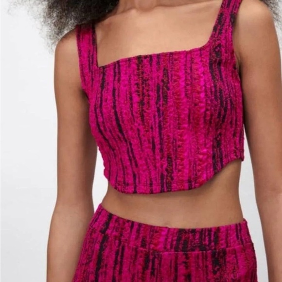 ZARA Hot Pink Textured Corset Crop Top - Picture 1 of 11